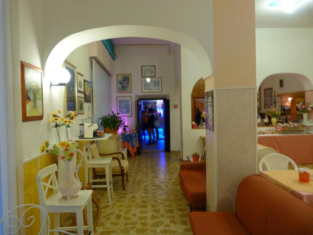 Hotel Bologna Сан-Бенедетто-дель-Тронто Экстерьер фото