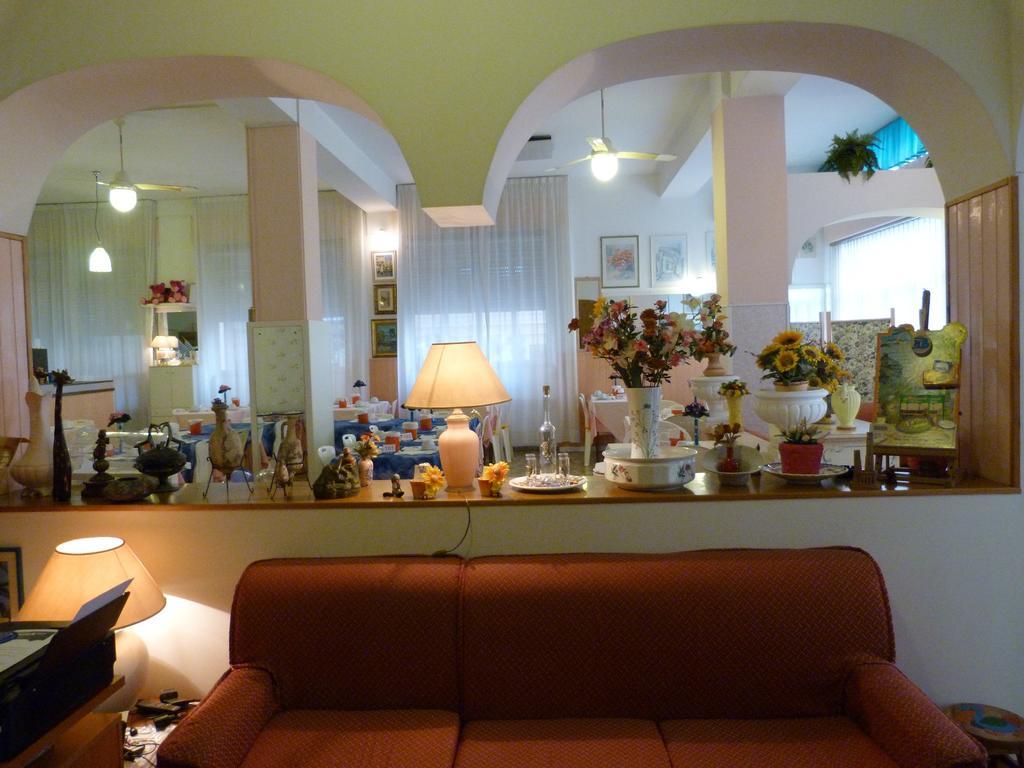 Hotel Bologna Сан-Бенедетто-дель-Тронто Экстерьер фото